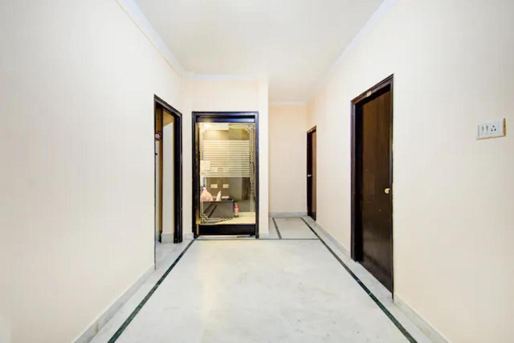 Dover Inn By Bookmerihotel Kolkata Bagian luar foto
