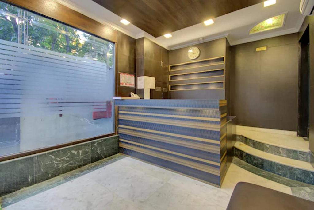 Dover Inn By Bookmerihotel Kolkata Bagian luar foto