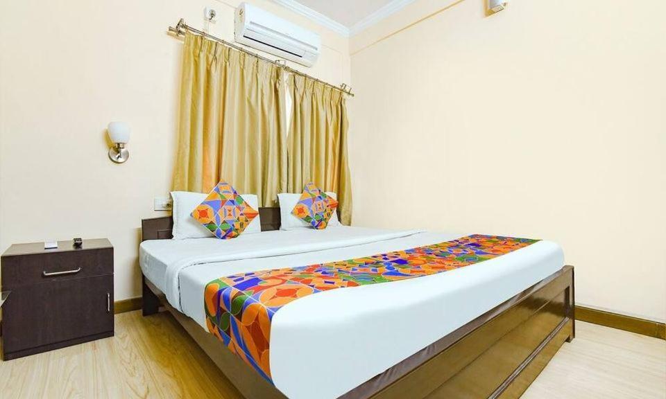 Dover Inn By Bookmerihotel Kolkata Bagian luar foto