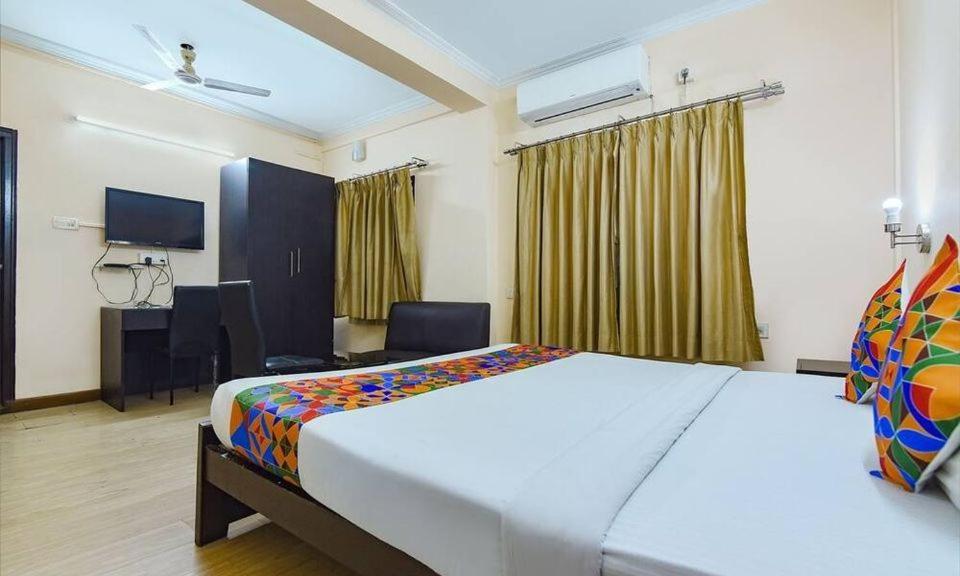 Dover Inn By Bookmerihotel Kolkata Bagian luar foto